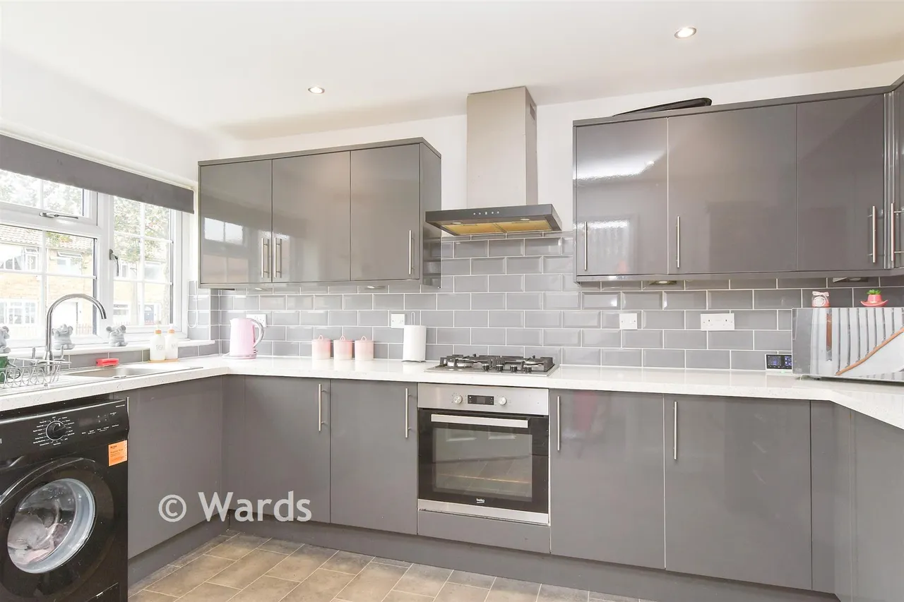 Jasmine Close, Walderslade, ME5, photo 4