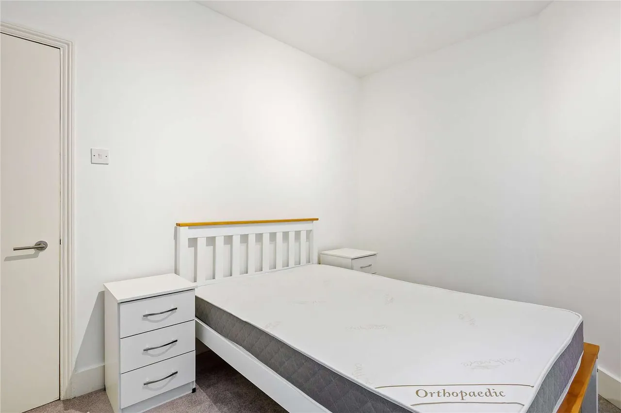 Temple Dwellings, Temple Street, London, E2 6QG, photo 3