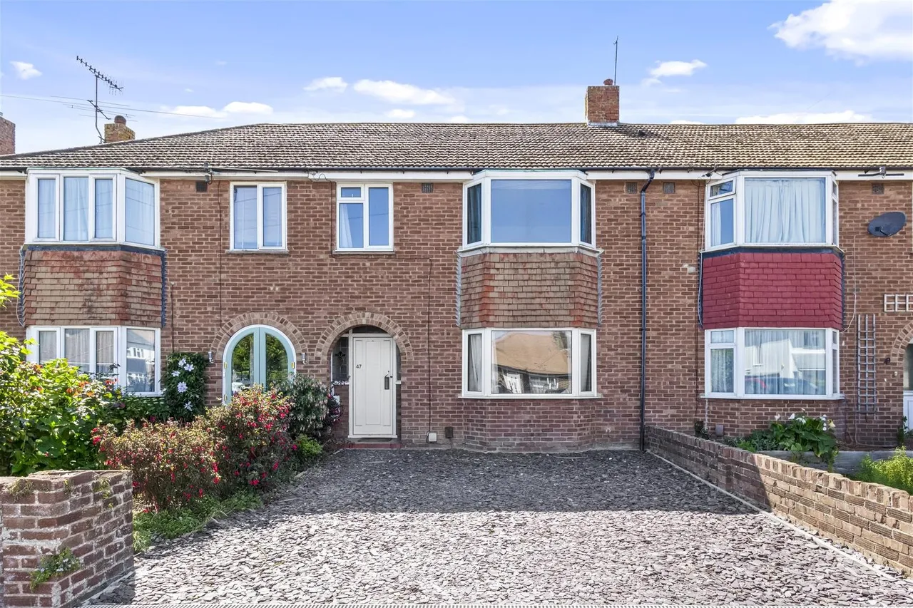 3 bed house for sale — Cranleigh Road, Worthing