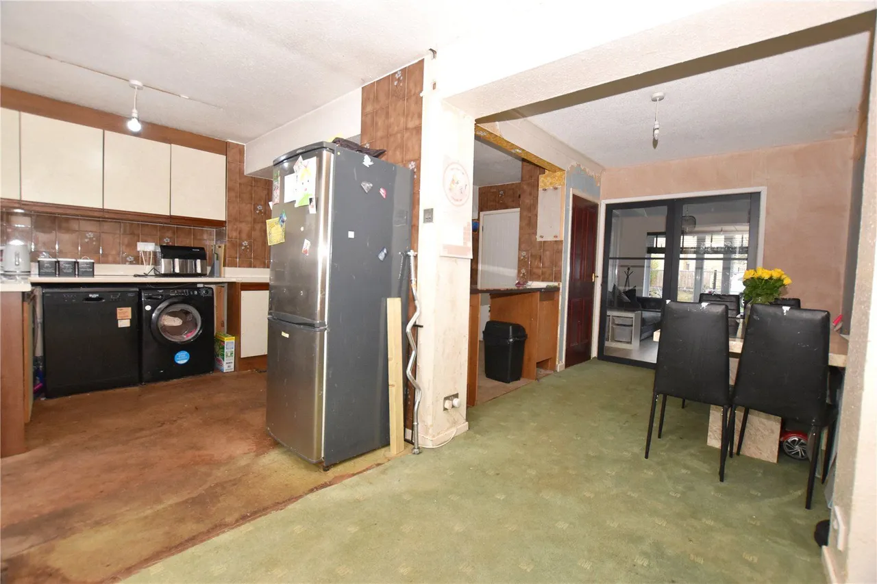 Woolley Close, Hollingworth, SK14, photo 10