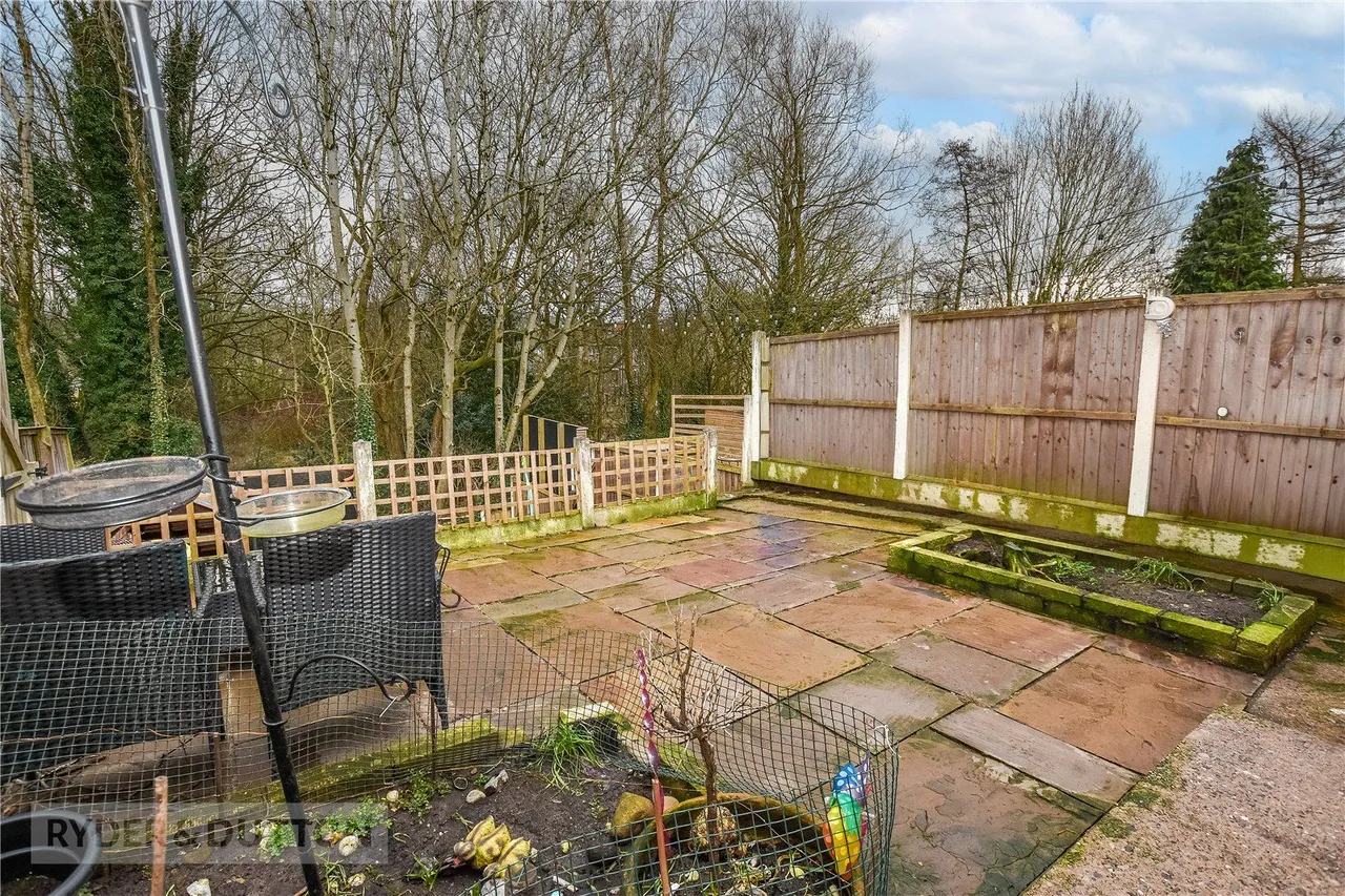 Woolley Close, Hollingworth, SK14, photo 23