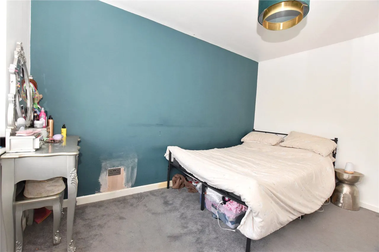 Woolley Close, Hollingworth, SK14, photo 14