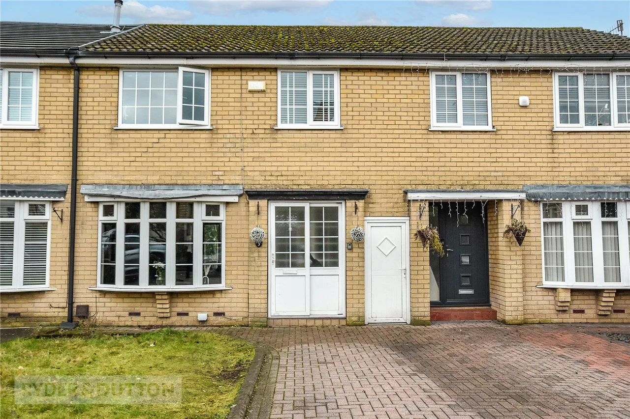 3 bed house for sale, Woolley Close, Hollingworth, SK14