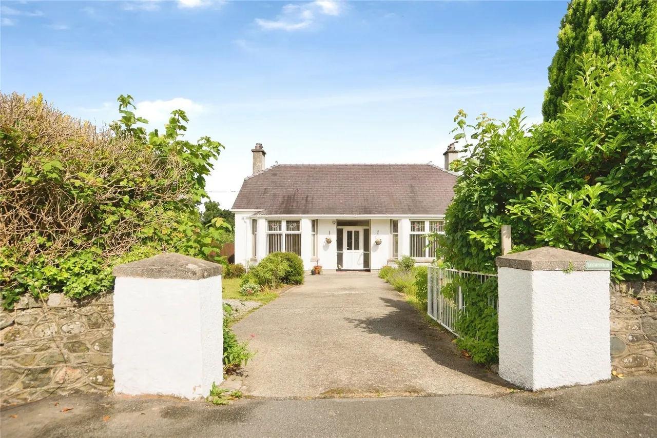 Dinas, Caernarfon, LL54, photo 15