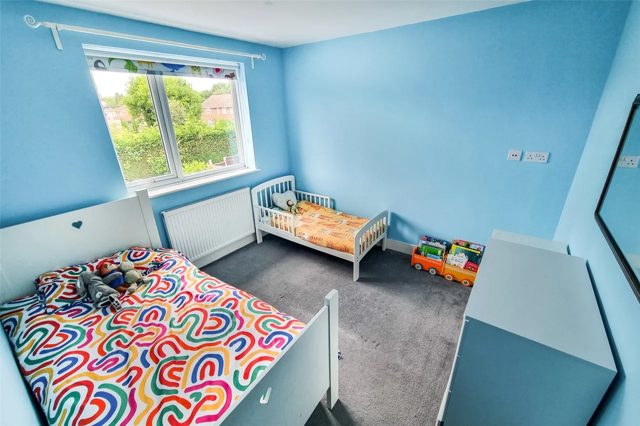 Derwent Avenue, Ash Vale, Guildford, Surrey, GU12 5AN, photo 13