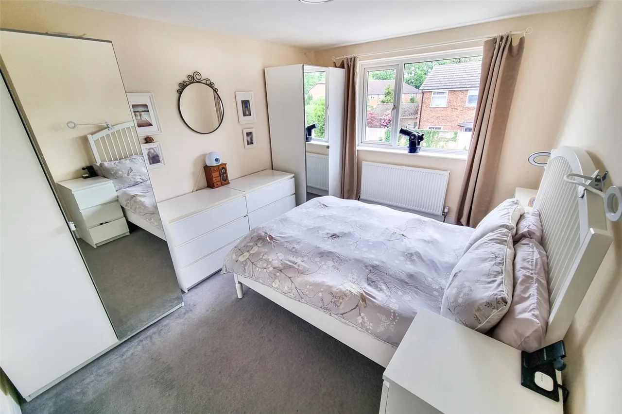 Derwent Avenue, Ash Vale, Guildford, Surrey, GU12 5AN, photo 11