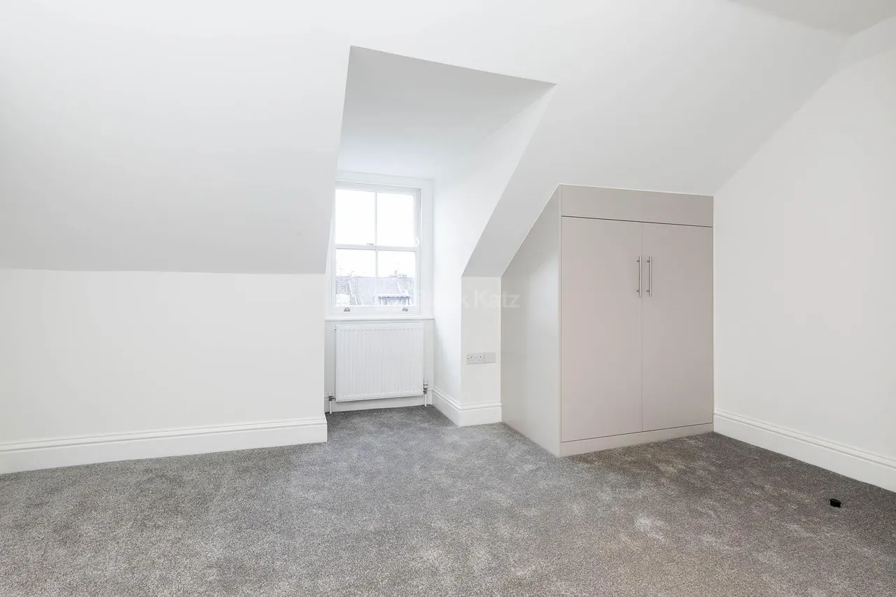 Stroud Green Road, N4, photo 9