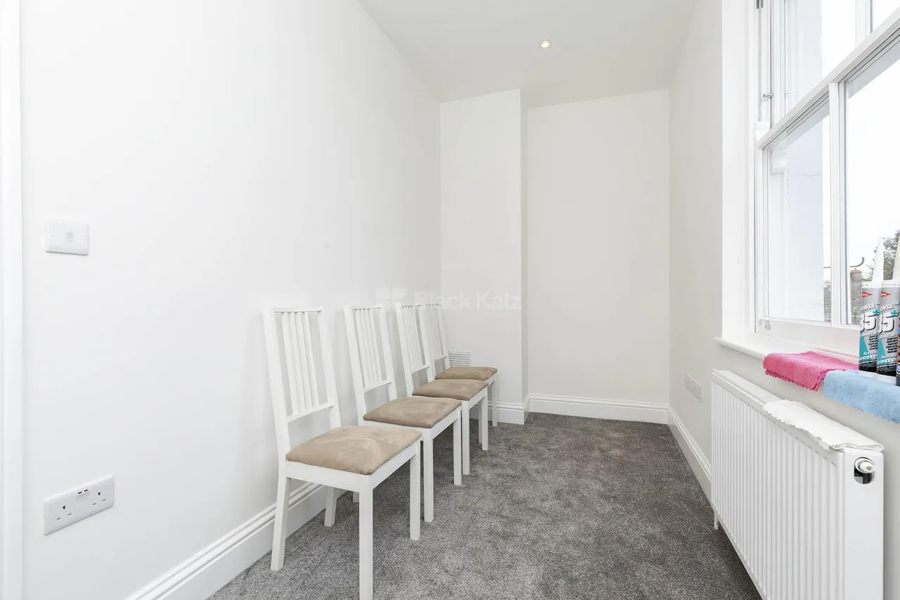 Stroud Green Road, N4, photo 10