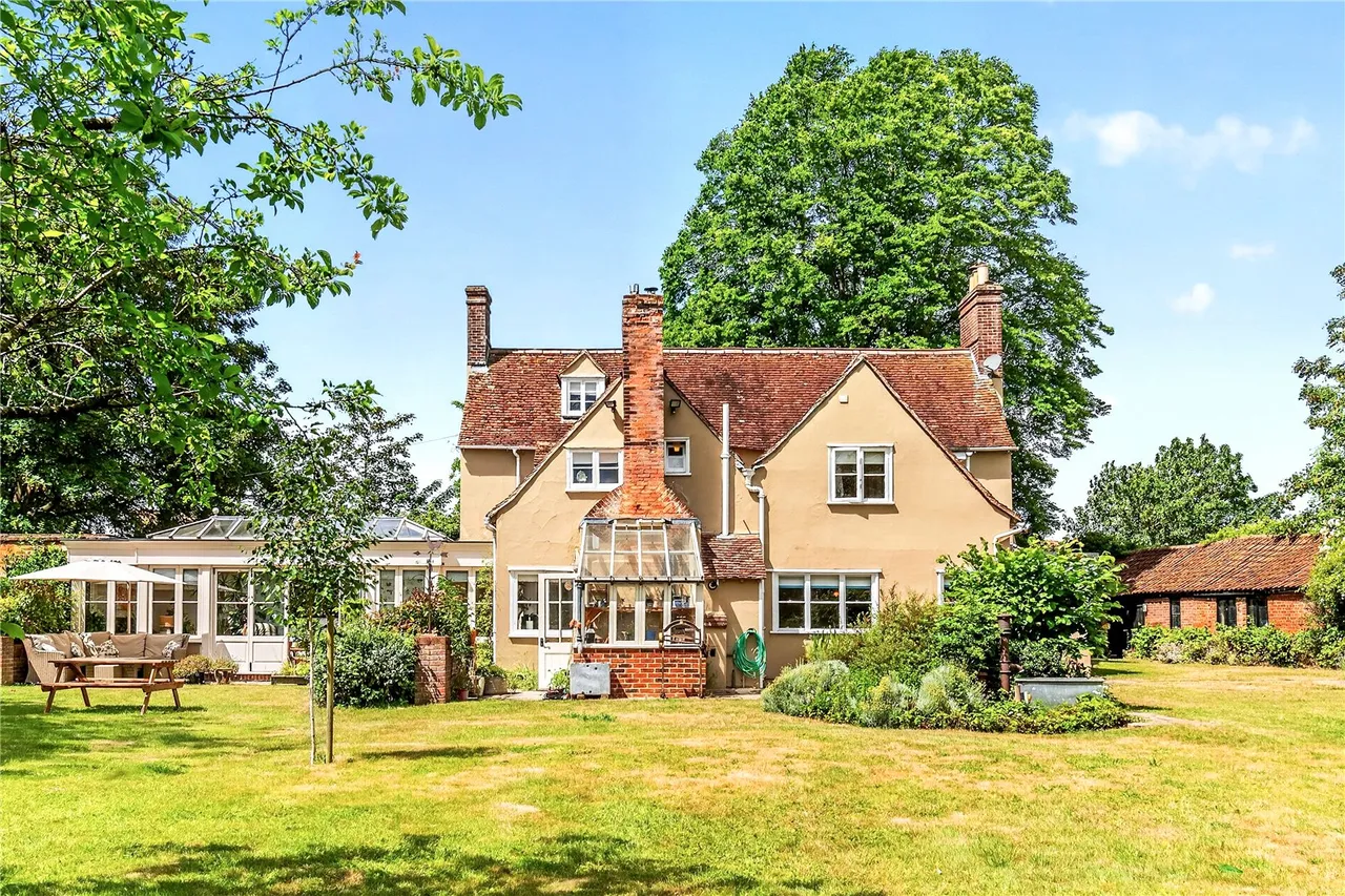 Sturrick Lane, Great Bentley, CO7, photo 32