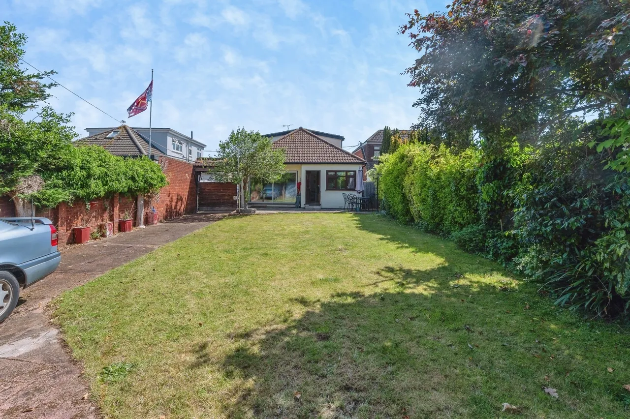 Lake Avenue, Rainham, RM13, photo 28