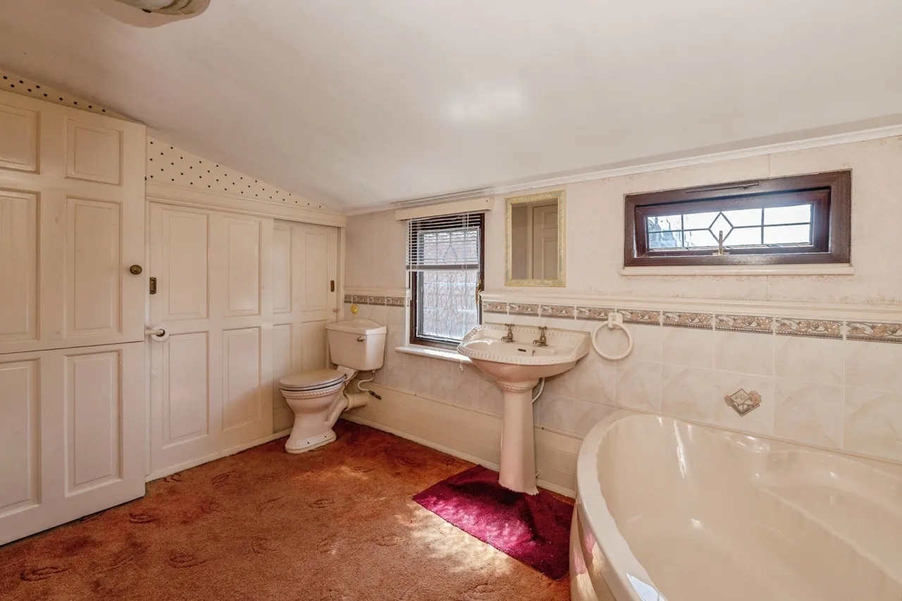 Lake Avenue, Rainham, RM13, photo 11