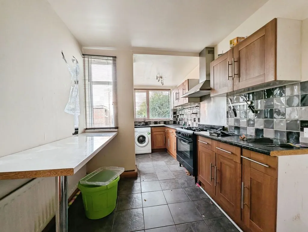 Newcastle Upon Tyne NE5 3LR, NE5, photo 4