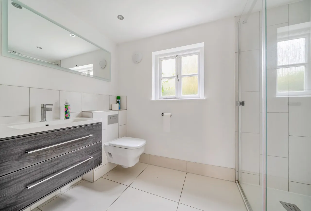 Bath Parade, Cheltenham, GL53 7HN, photo 7
