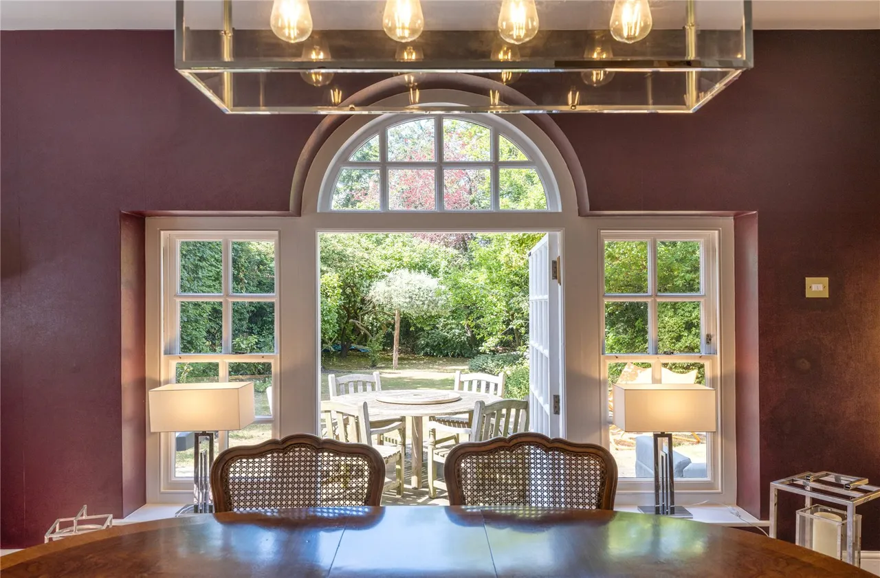 North Square, Hampstead Garden Suburb, NW11, photo 2