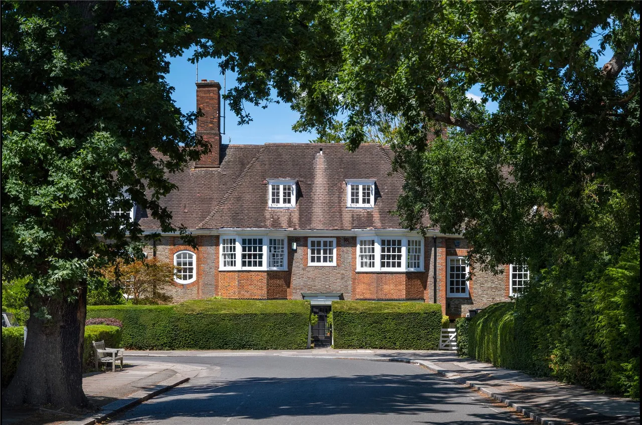 North Square, Hampstead Garden Suburb, NW11, photo 10