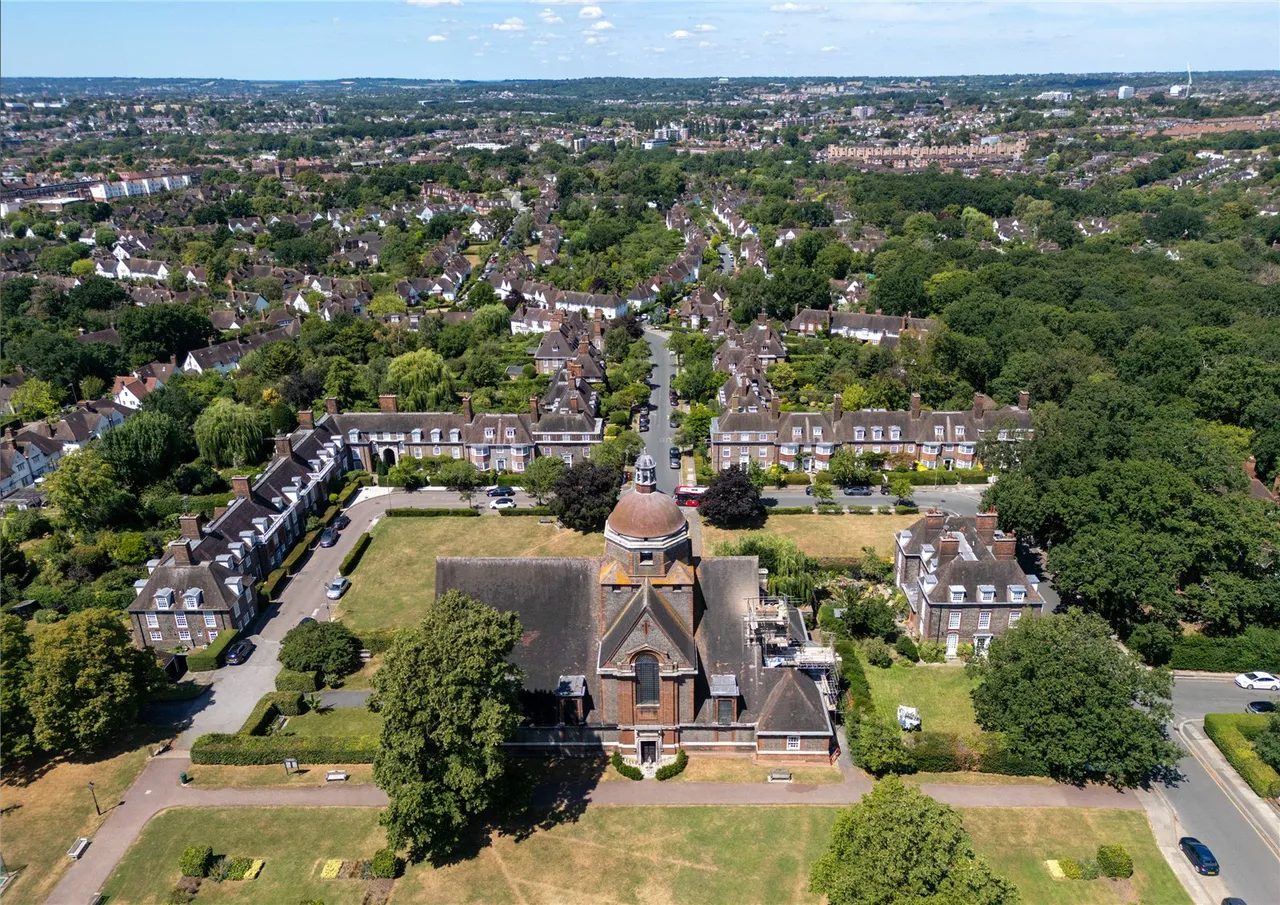 North Square, Hampstead Garden Suburb, NW11, photo 32