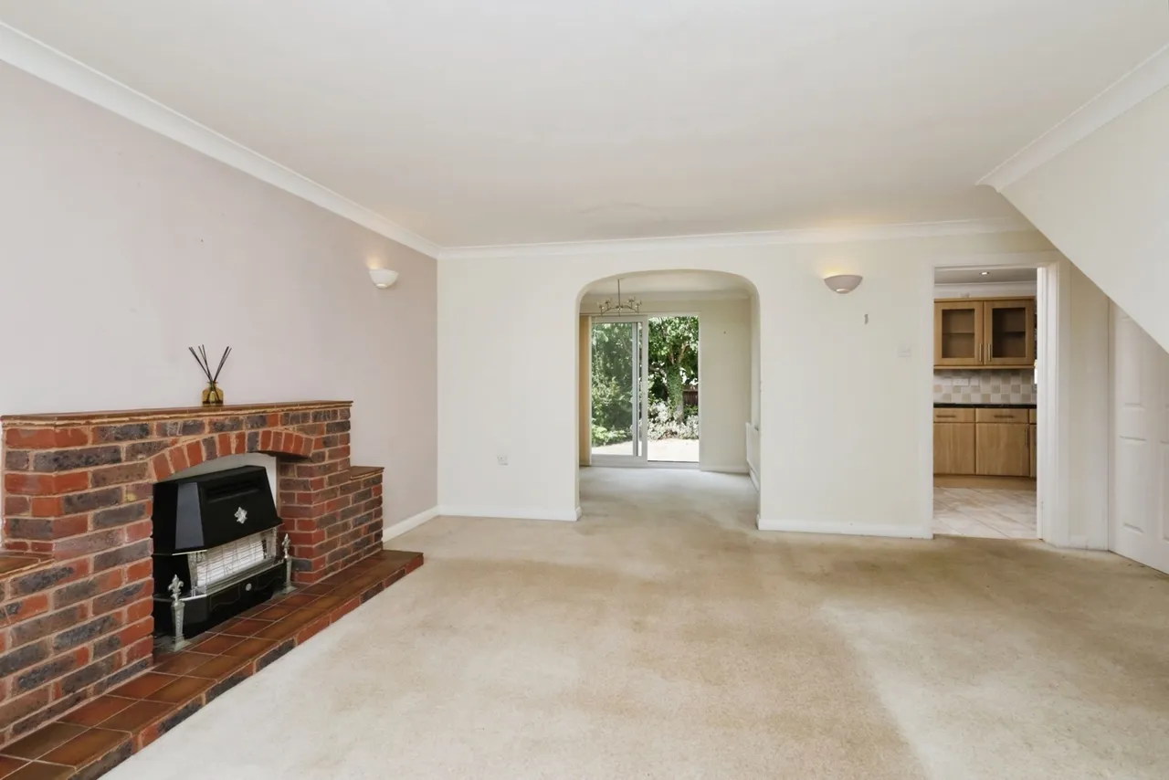 Langdale Close, Eastbourne, BN23, photo 3
