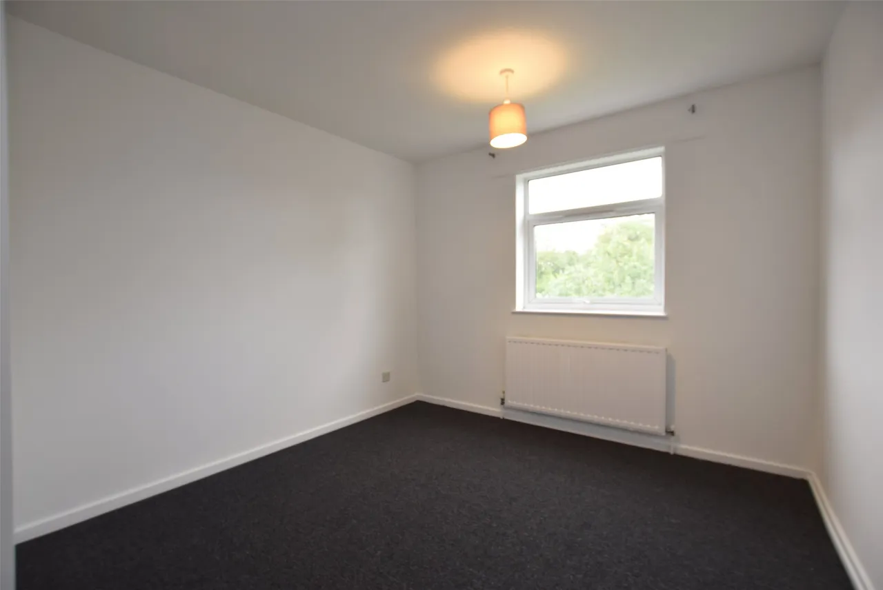 Novers Lane, Bristol, BS4 1QN, photo 6