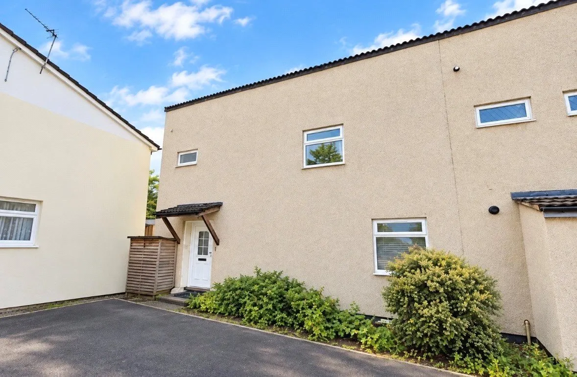 Novers Lane, Bristol, BS4 1QN, photo 2