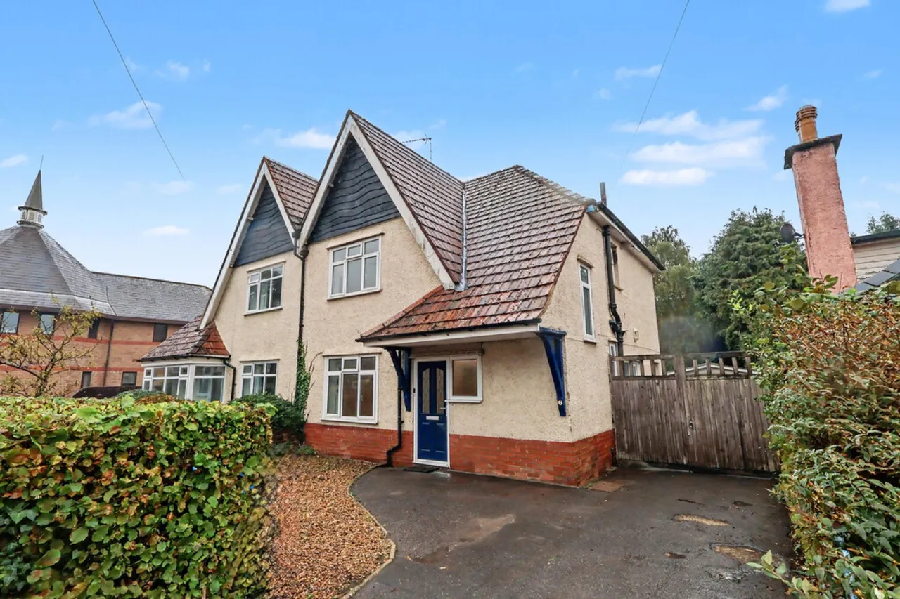 Church Road, Ashley Cross, BH14, photo 21