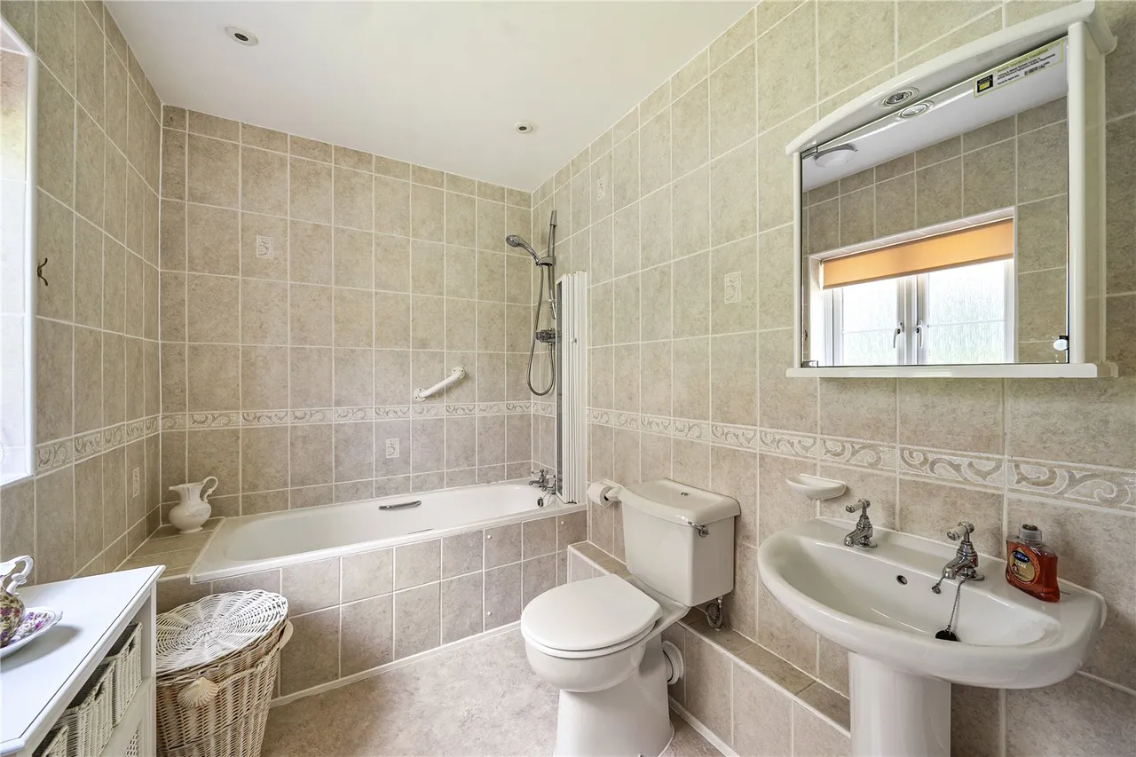 Sidmouth Road, Honiton, EX14, photo 7