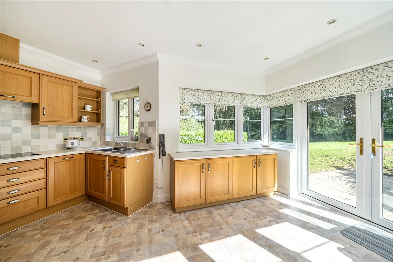 Sidmouth Road, Honiton, EX14, photo 3