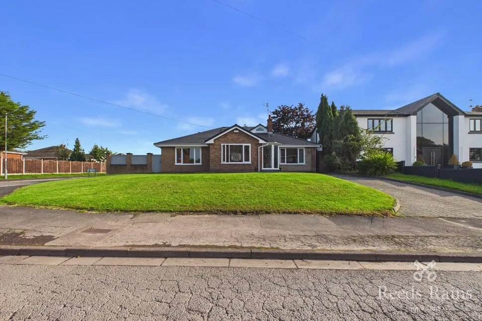 4 bed house for sale, Longmeadow Road, Knowsley, L34