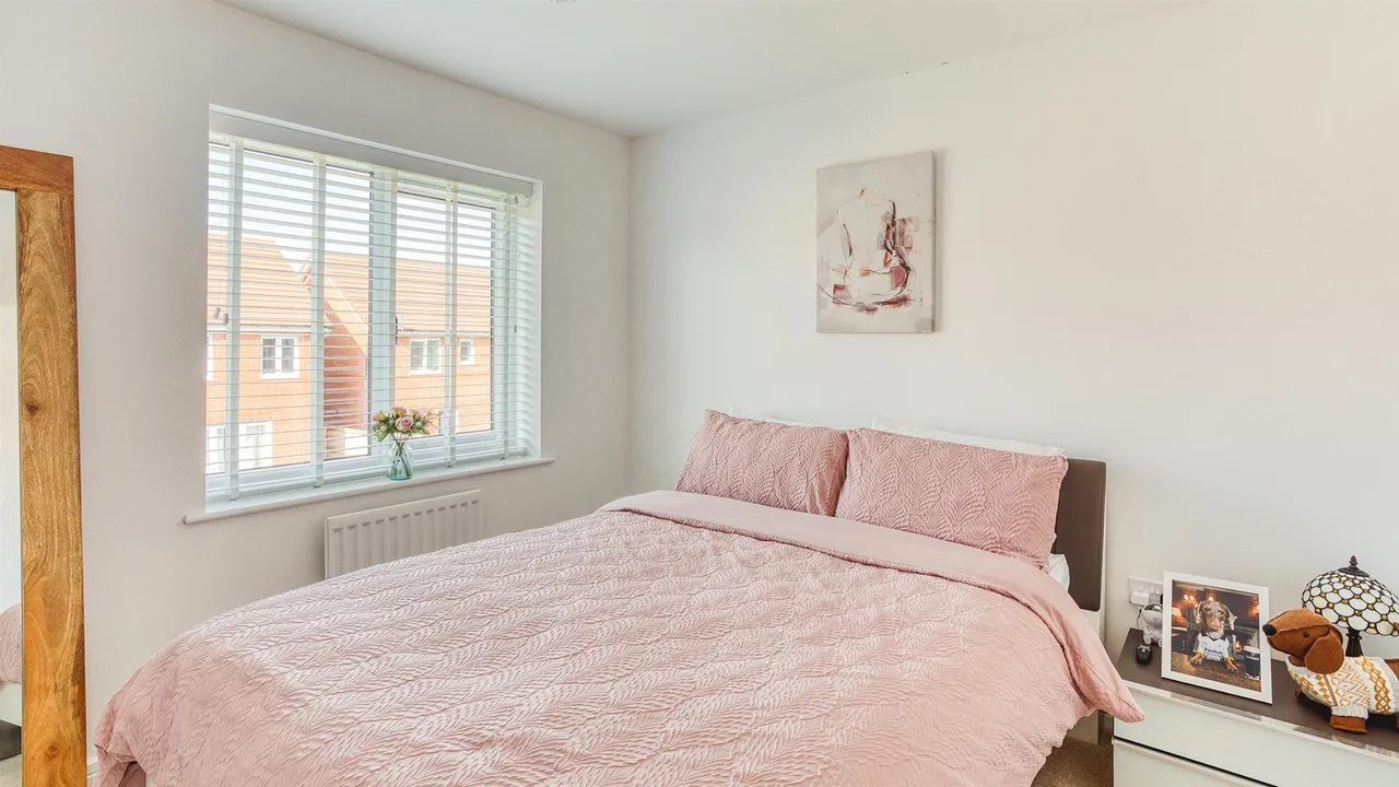 Ecclesbourne Lane, Mickleover, photo 12