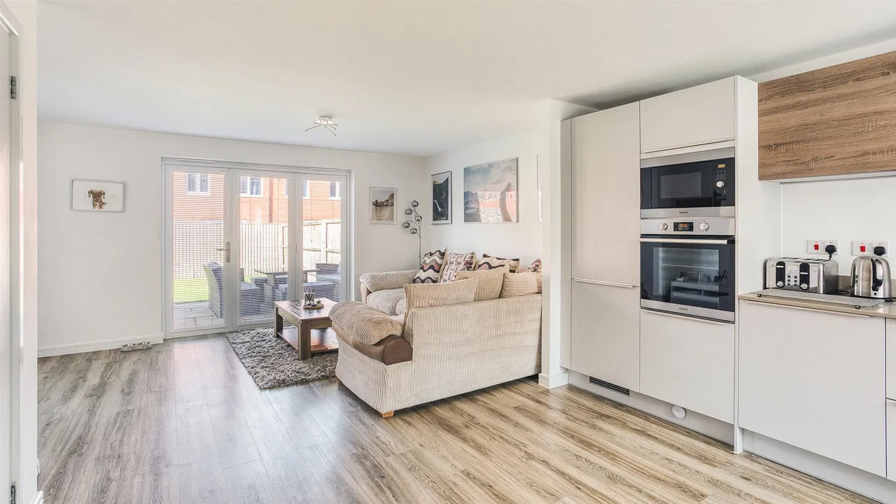 Ecclesbourne Lane, Mickleover, photo 4
