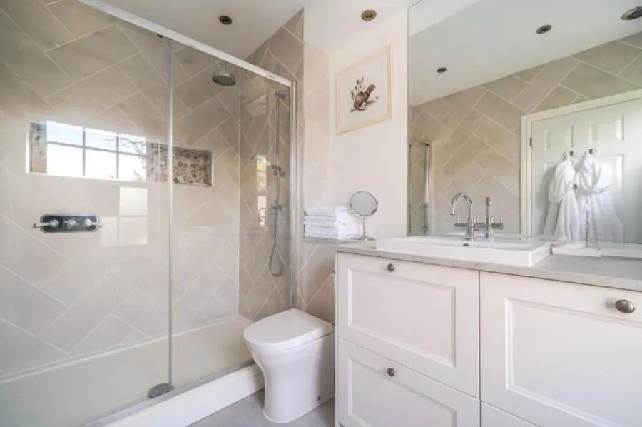 Devonshire Drive, Camberley, GU15, photo 11