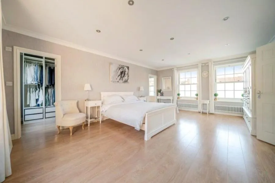 Devonshire Drive, Camberley, GU15, photo 9