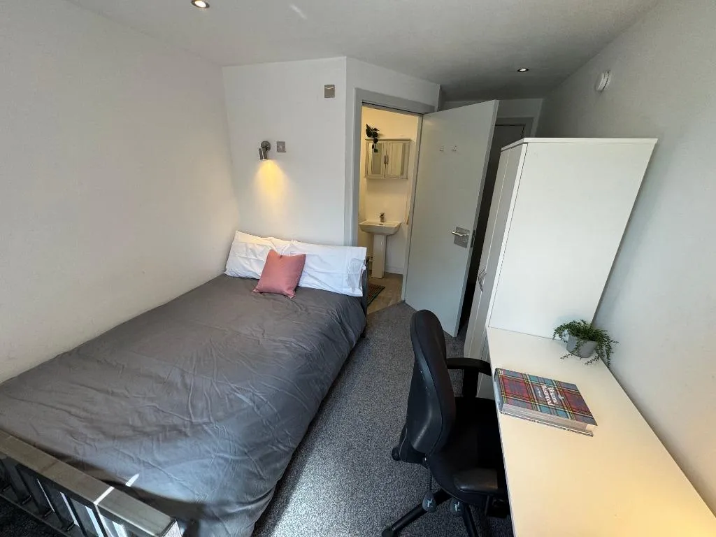 1 bed flat to rent, Middle Street, Beeston, NG9