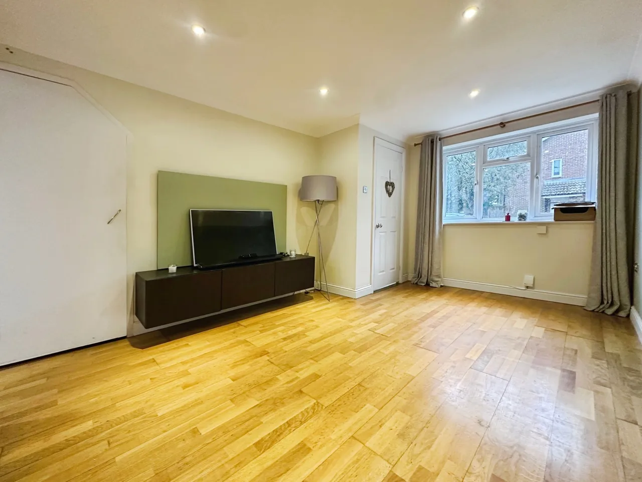 The Cedars, Fleet, GU51, photo 5