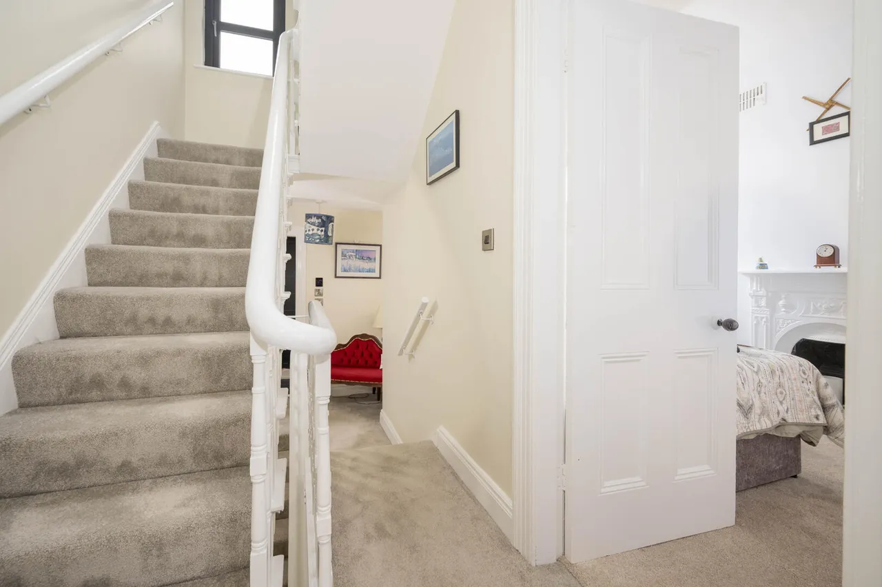 Oakland Avenue, ballyhackamore, BT4, photo 21