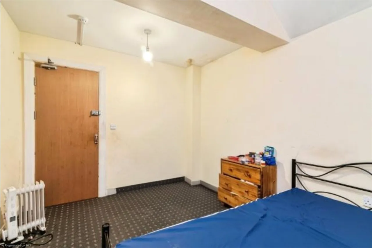 Bar Lane, Nottingham, NG6, photo 18