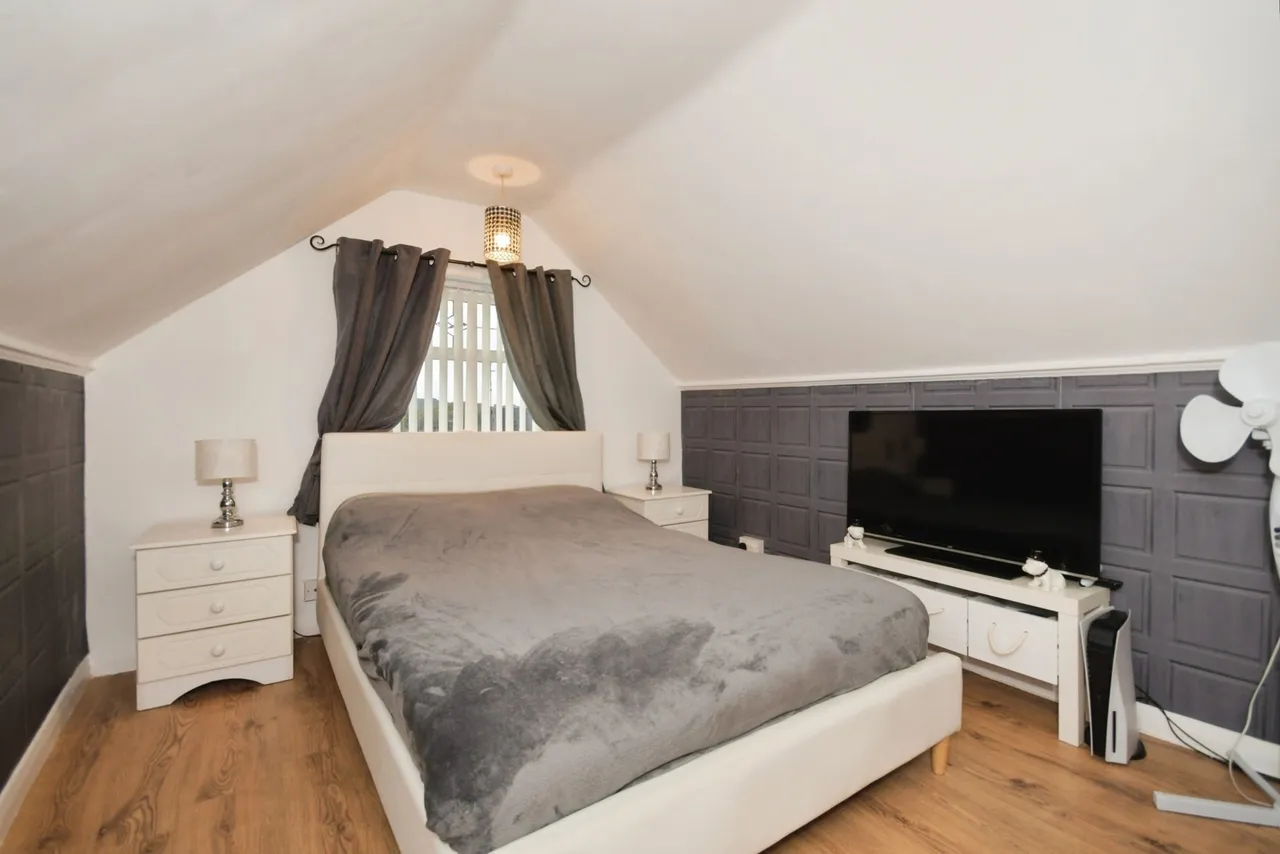 Nightingale Close, Danesmoor, Chesterfield, Derbyshire, S45, photo 17
