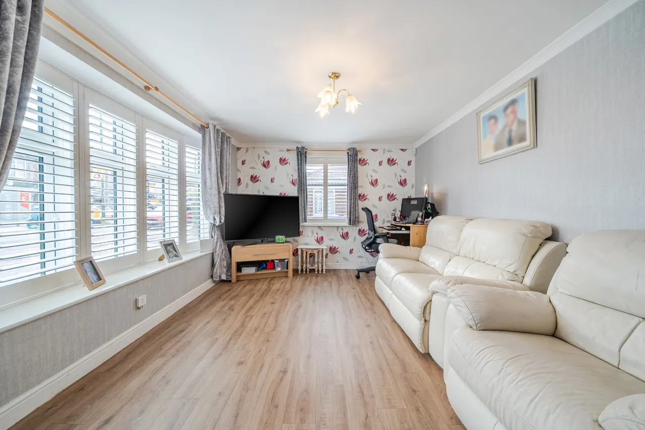 Colyers Lane, DA8, photo 9