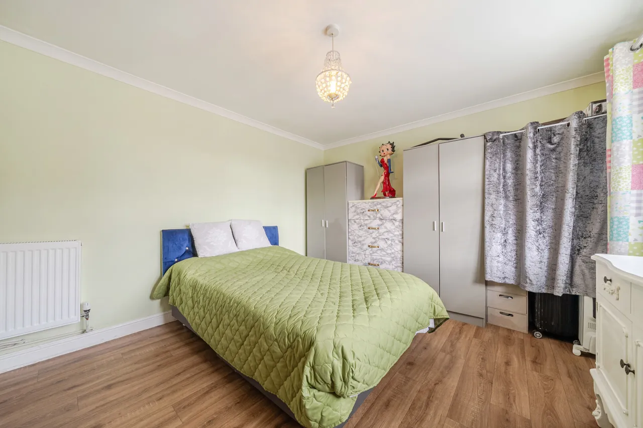 Colyers Lane, DA8, photo 12