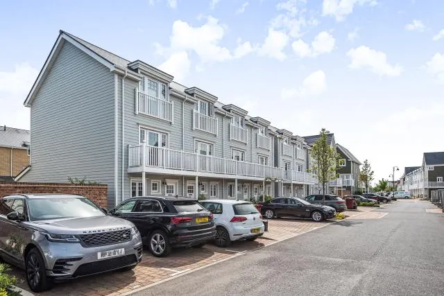 4 bed house for sale, Connecticut Street, Reading, RG2