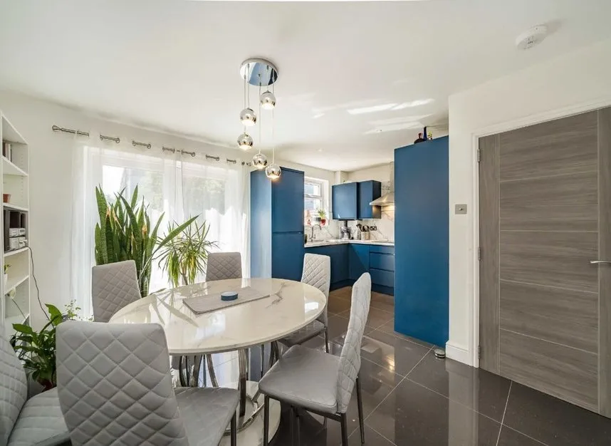 3 bed house for sale — Windermere Road, Norbury, SW16