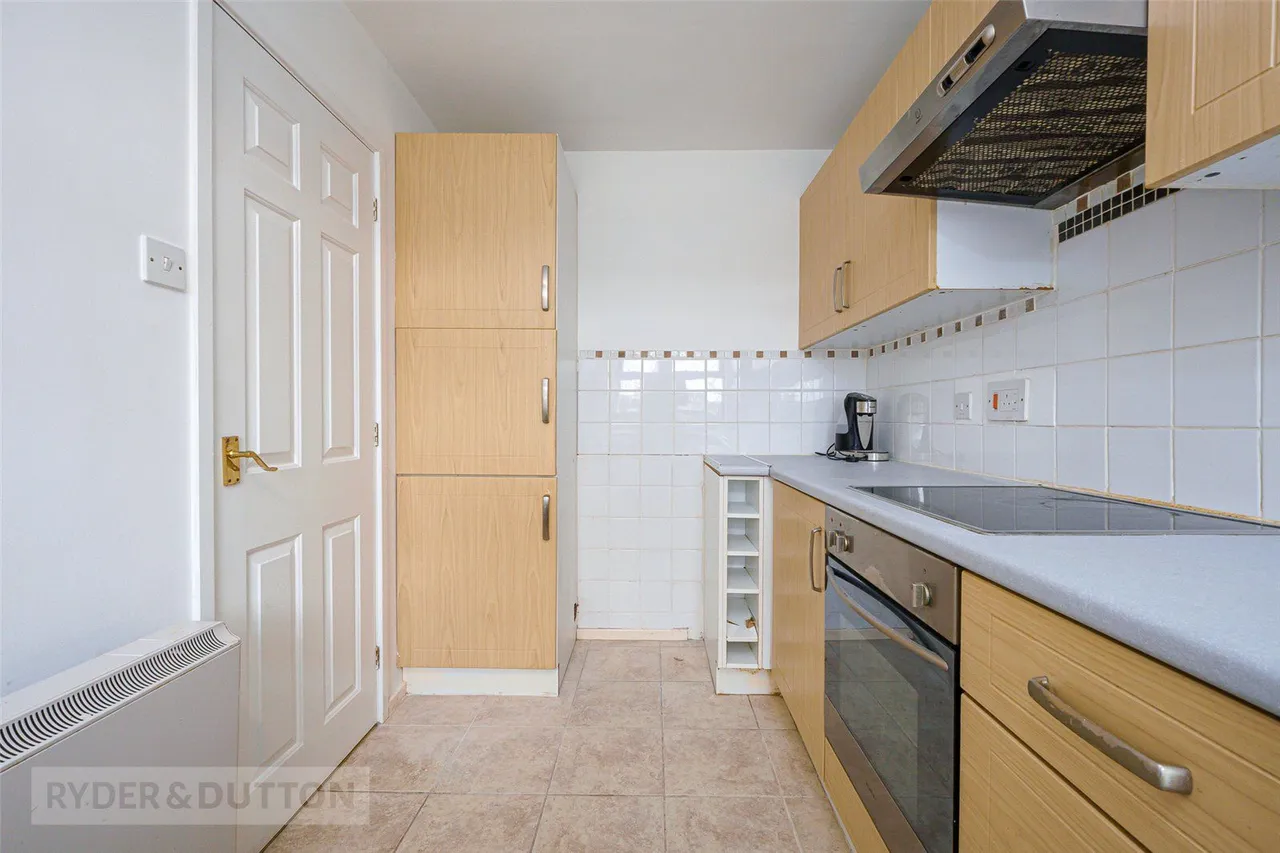 Avison Road, Cowlersley, HD4, photo 8