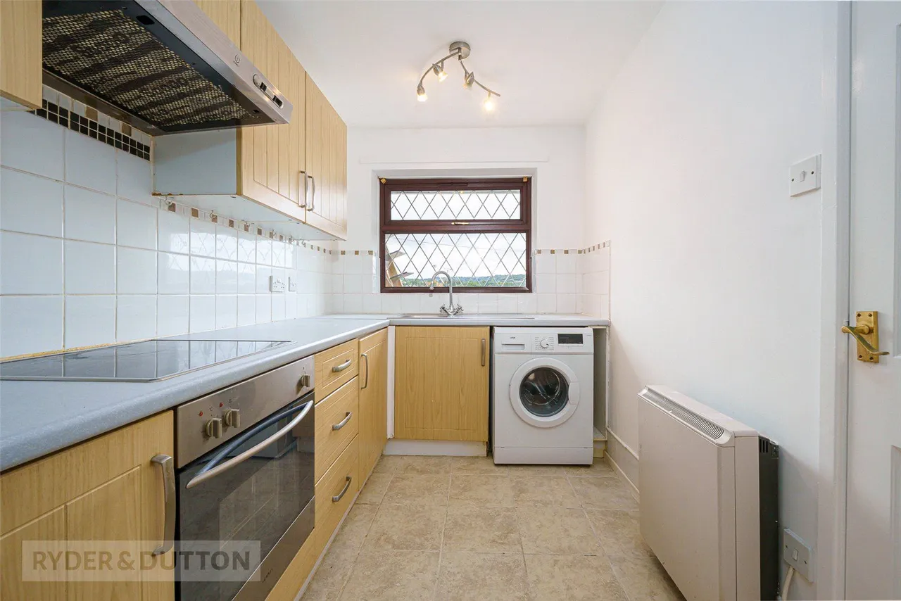 Avison Road, Cowlersley, HD4, photo 7