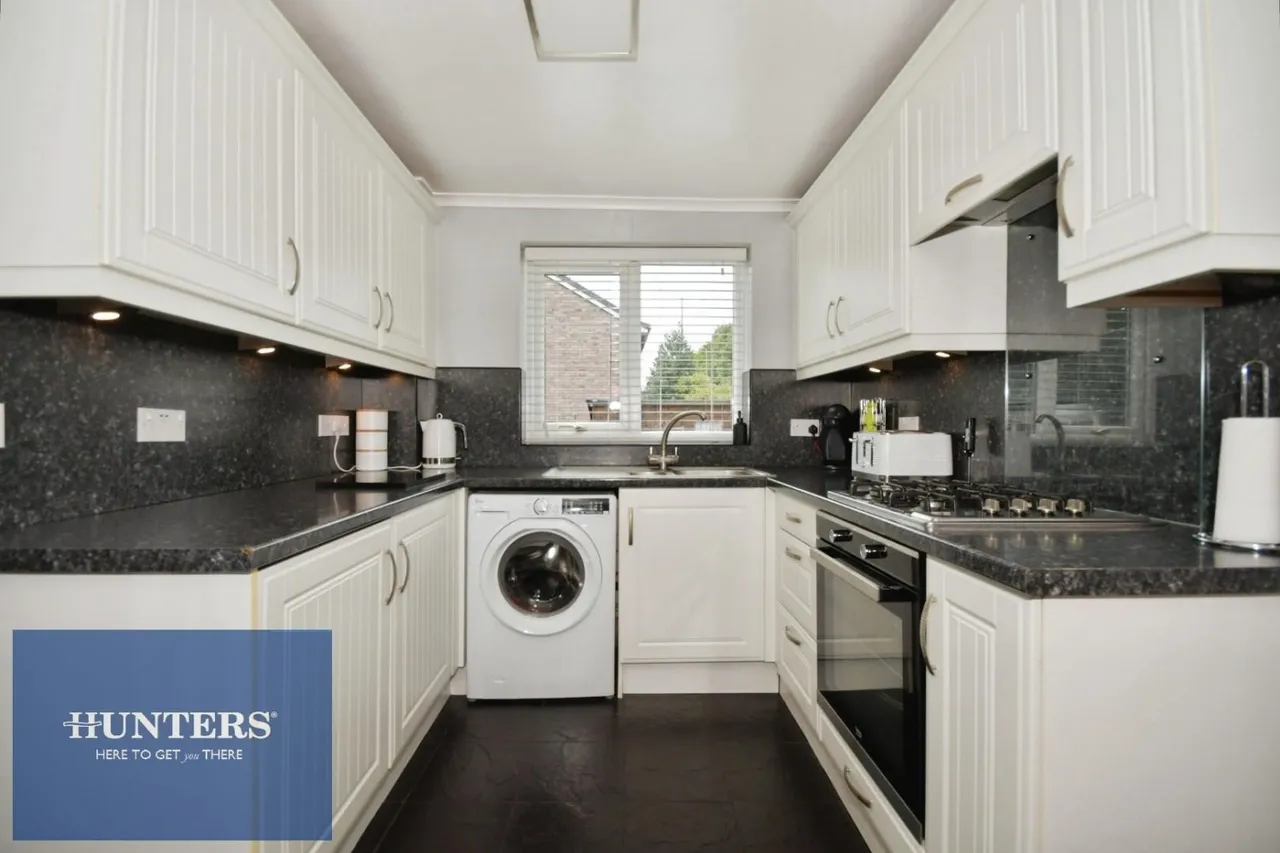 Newbridge Court, Old Whittington, S41, photo 3