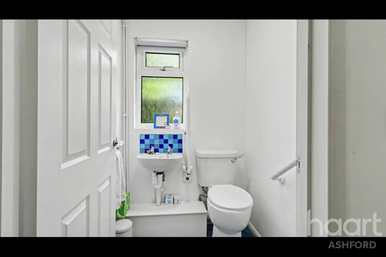 Lees Road, Ashford, TN24, photo 3