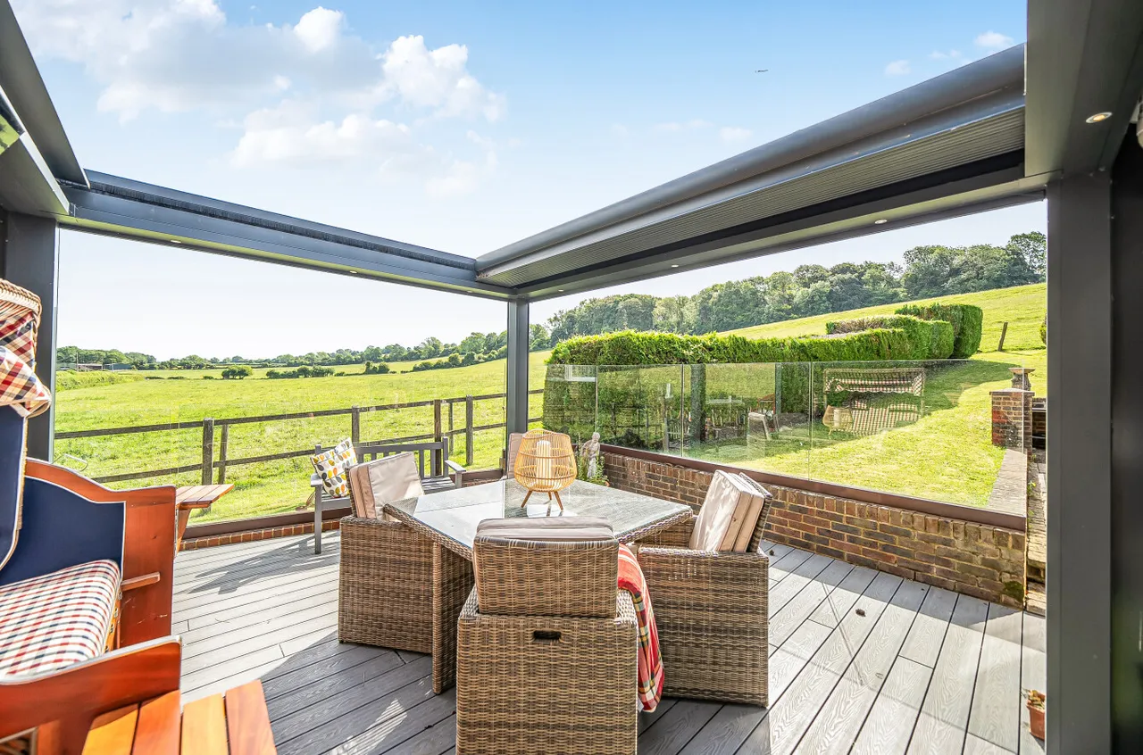 Hensting Lane, Fishers Pond, SO50, photo 9