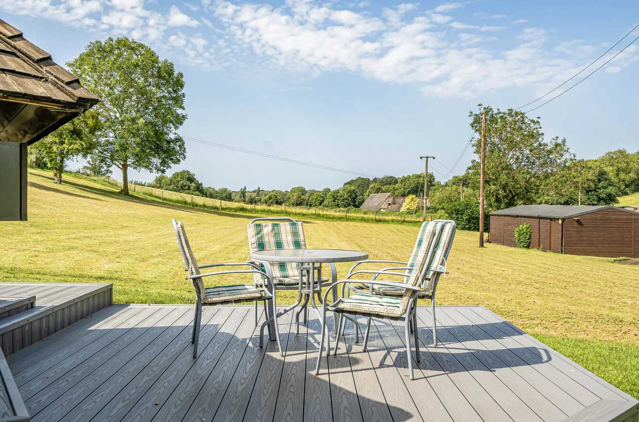 Hensting Lane, Fishers Pond, SO50, photo 8