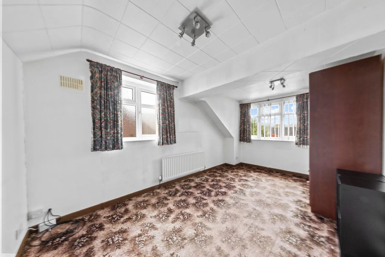 Gainsborough Road, Warrington, WA4, photo 11
