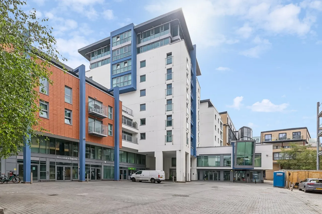 Hardwicks Square, London, SW18, photo 13
