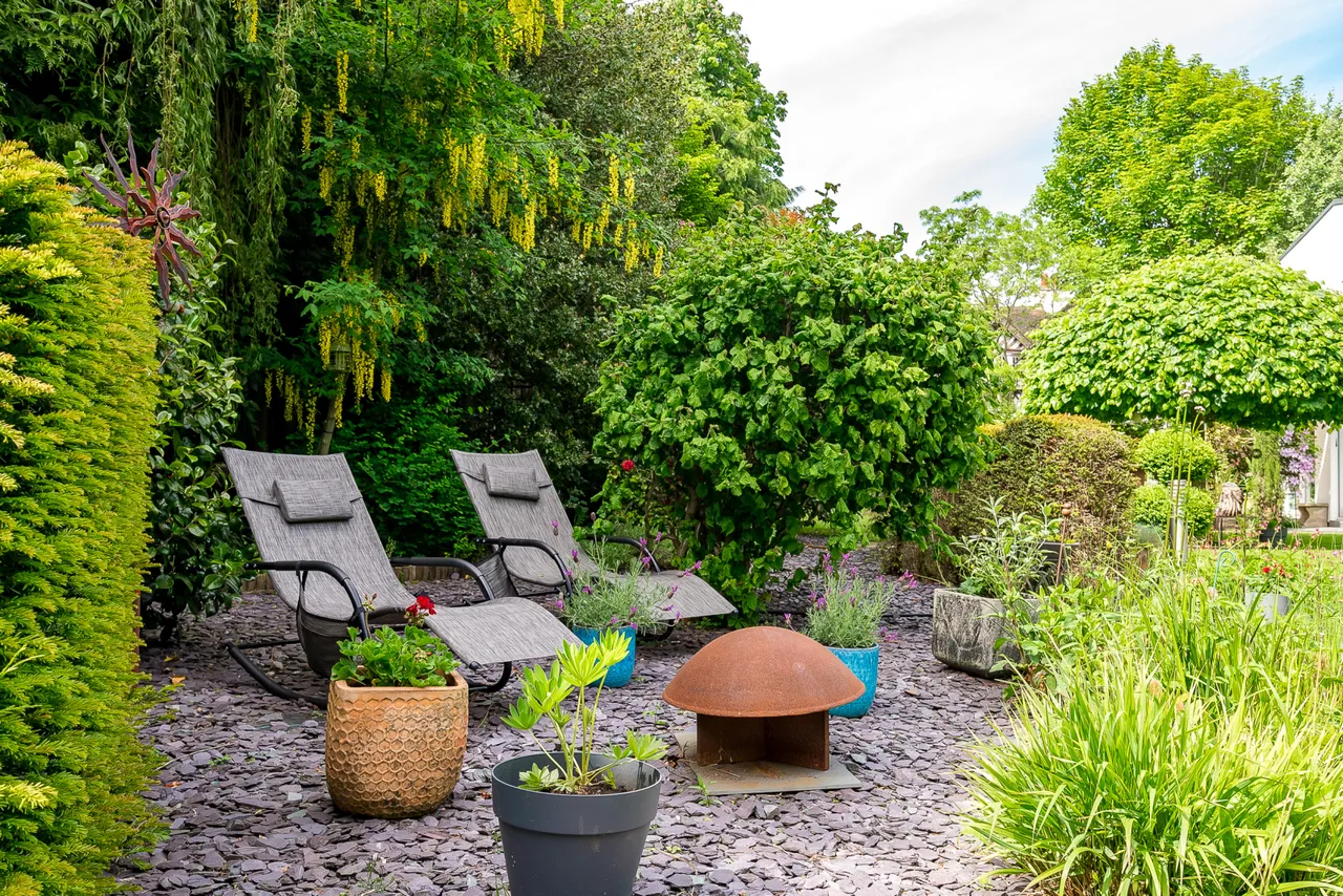 Broad Lane, Hale, WA15, photo 21