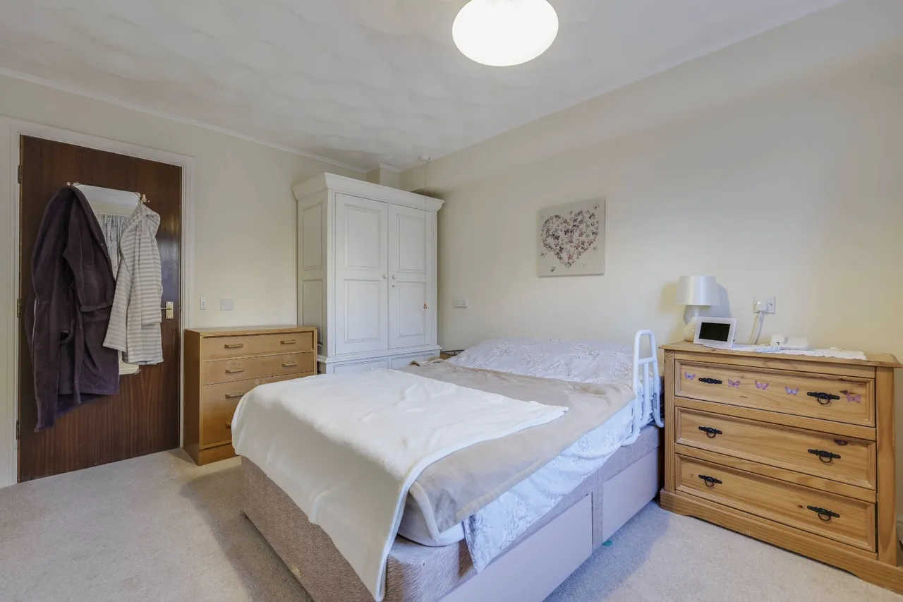 Orchard Lane, Guiseley, LS20, photo 6